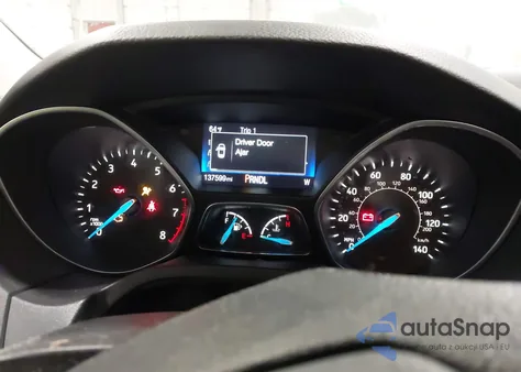 2017 Ford Focus Se z USA, uszkodzony, nr VIN 1FADP3F20HL343933